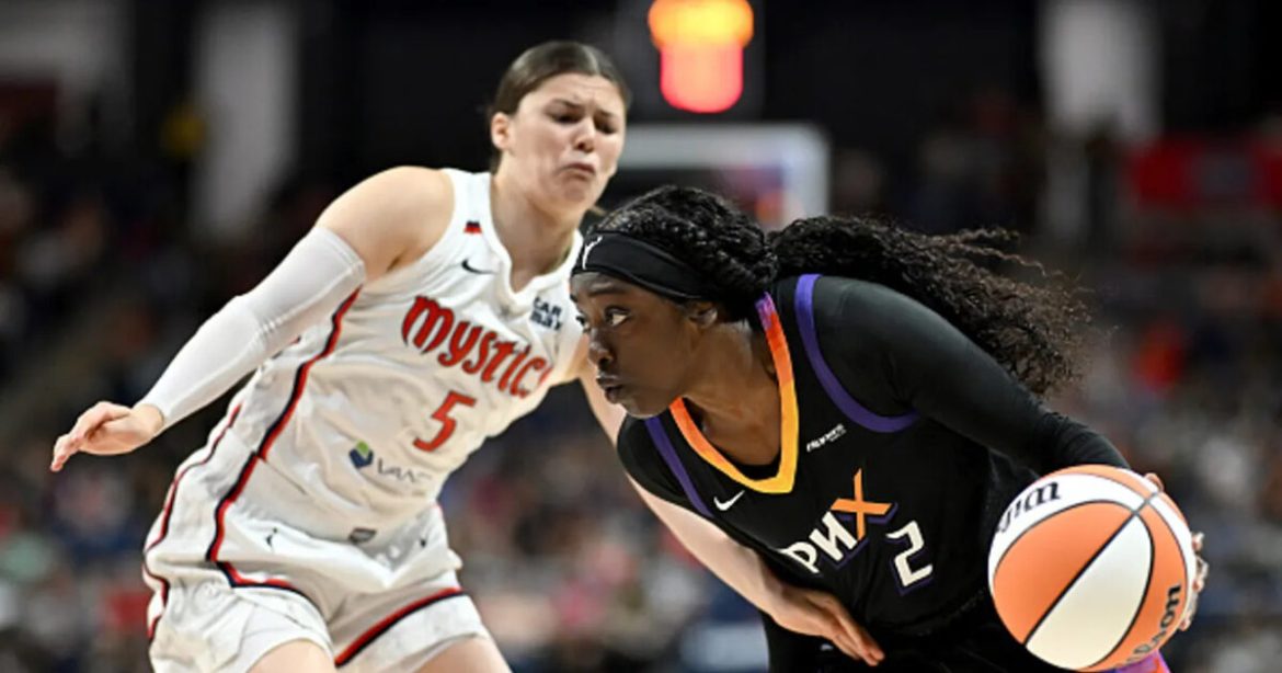 WNBA: Days After Demanding “Pay Us What You Owe Us”, Game Halted and Fan Ejected Because a Player Lost her Wig on the Court