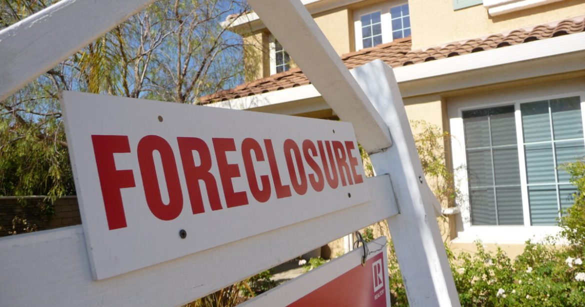 Trump: Government May Sell Fannie/Freddie Shares, Raise $30B, Cut $8T in Liabilities, Avert 2008-Style Financial Crisis